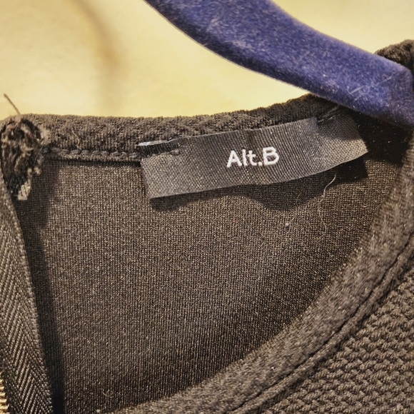 Alt. B Black Short size M - Picture 2 of 9